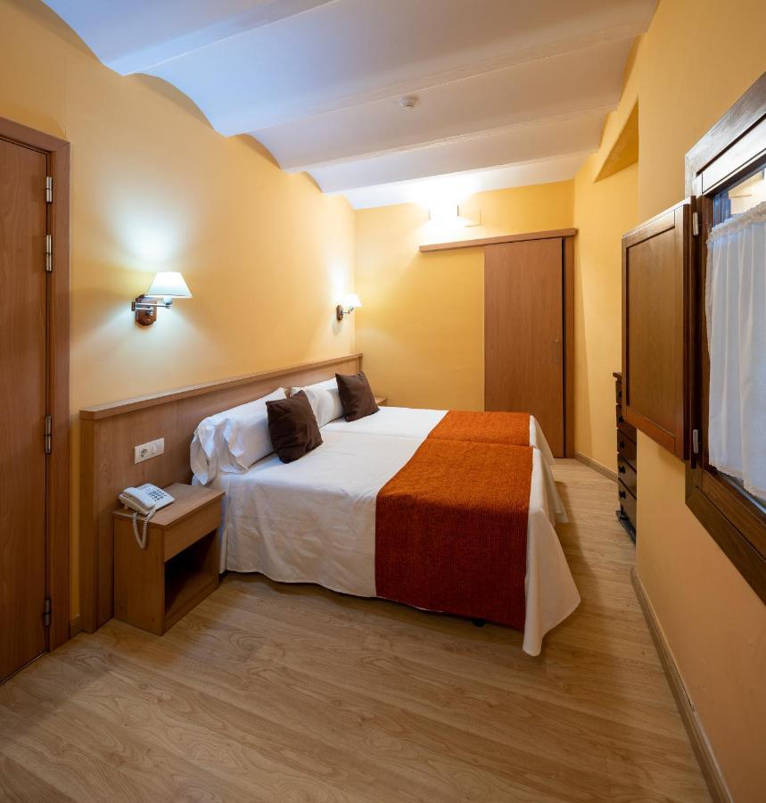 Hotel Ripoll Sant Hilari Sacalm Kültér fotó