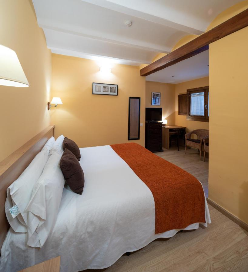 Hotel Ripoll Sant Hilari Sacalm Kültér fotó